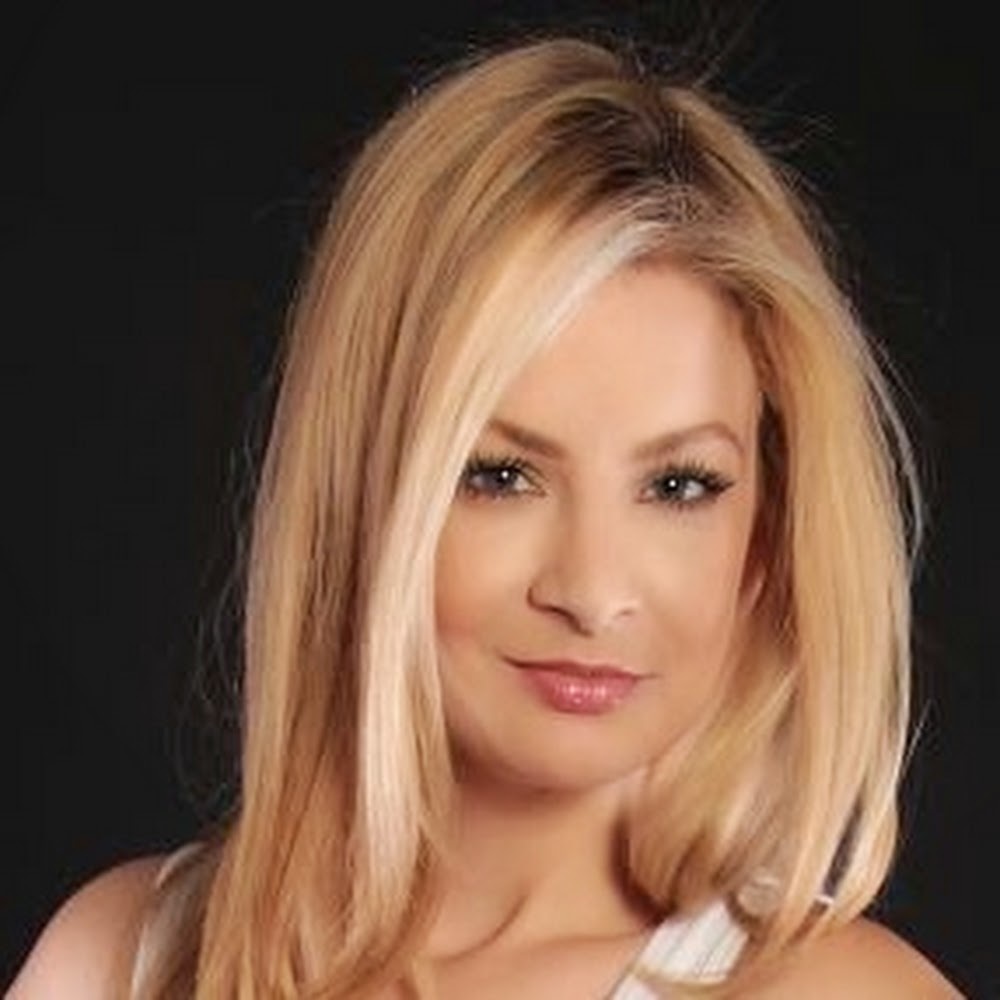 Meet your Posher, Rebekah